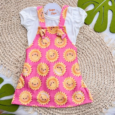 Conj. Body Manga Curta e Salopete Girassol - Off White e Rosa